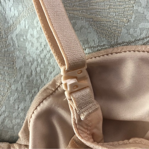 Victorias Secret crystal shimmer bra and panty set New - Picture 7 of 11